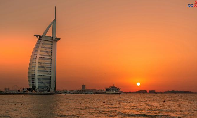 DUBAI VALENTINE'S DAY TRIP!